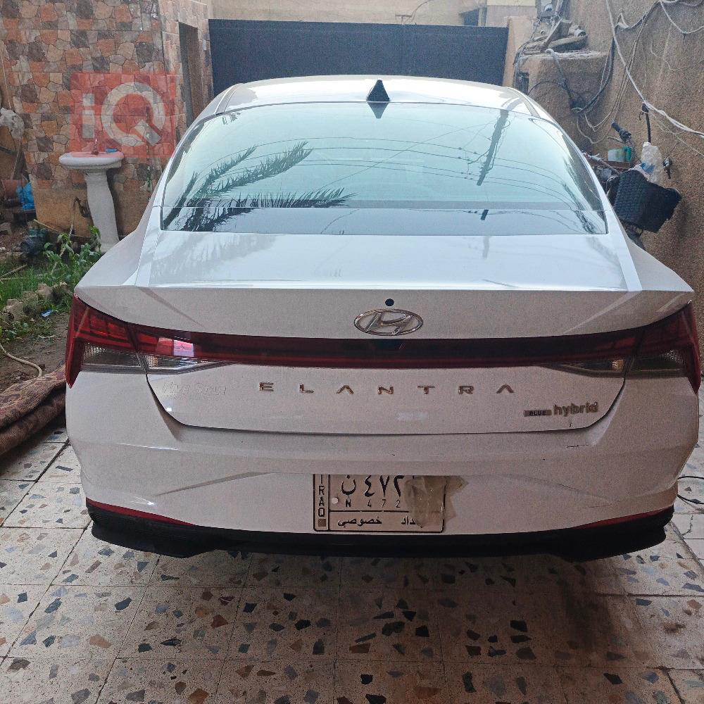 هیوندای ئەلەنترا